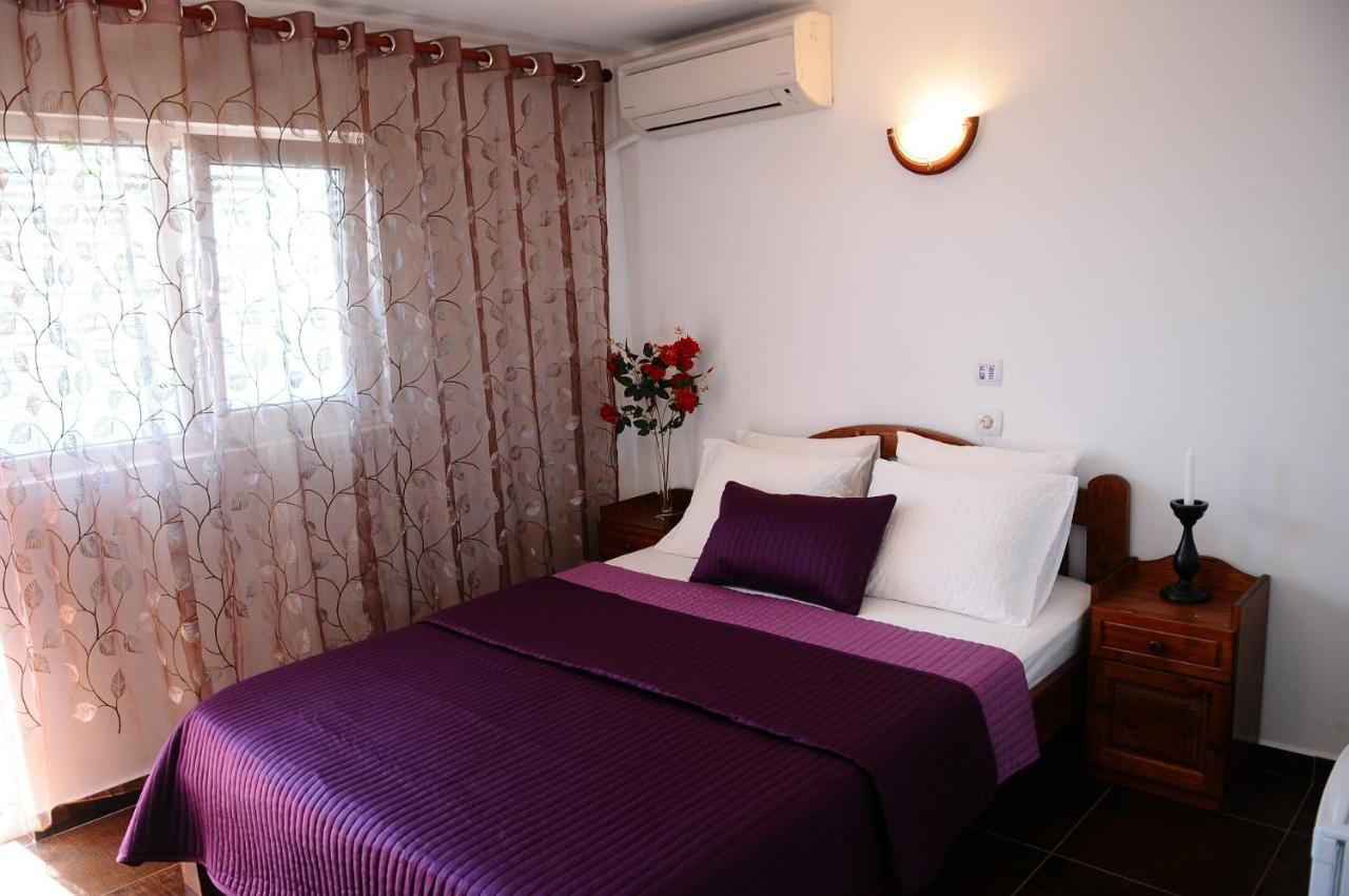 Vila Floarea Etiquette Costinesti Exterior photo