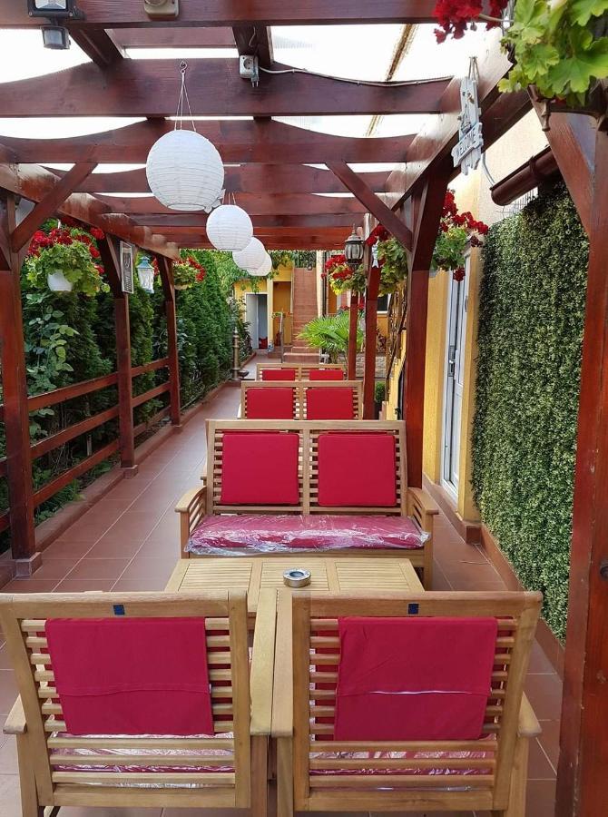 Vila Floarea Etiquette Costinesti Exterior photo